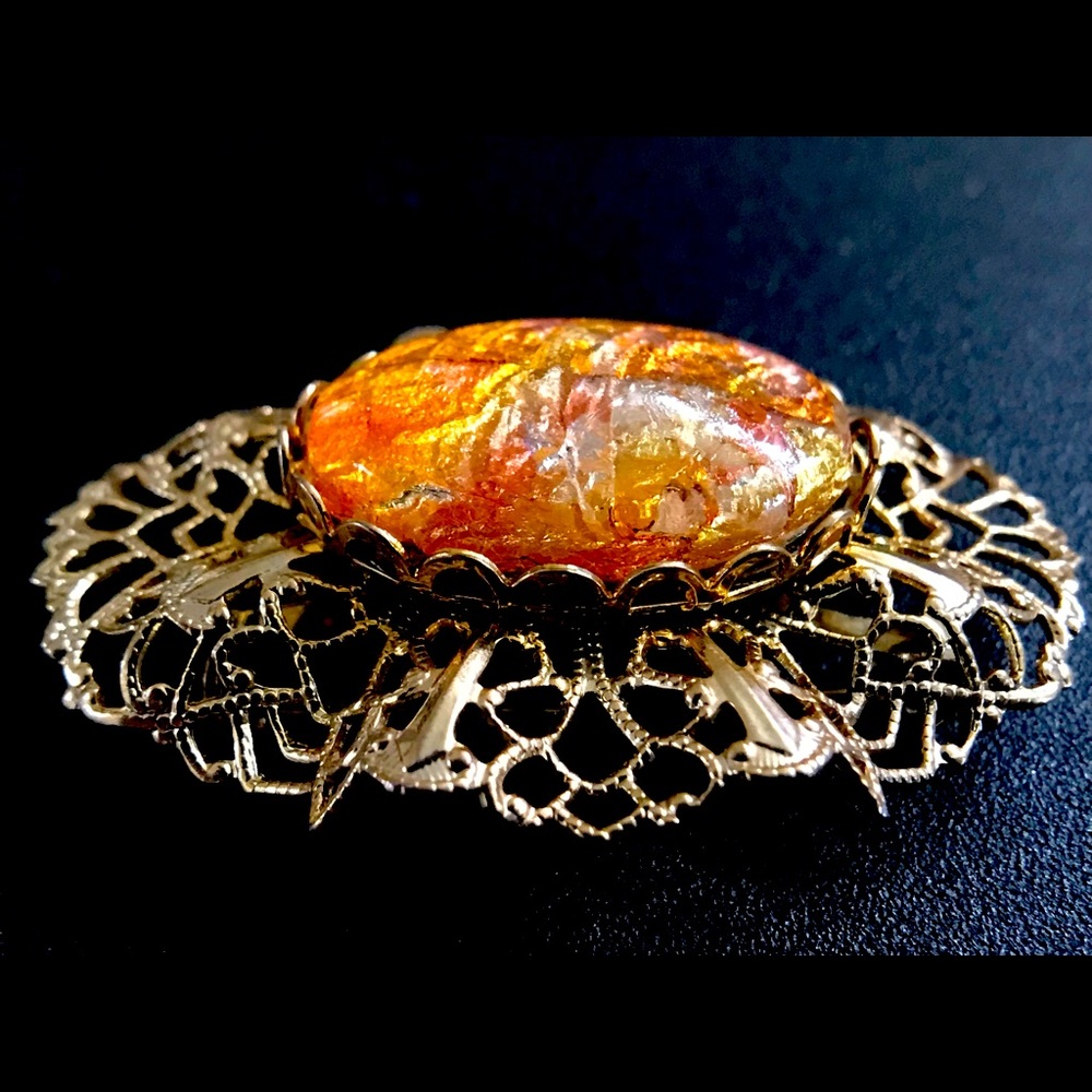 Fiery brooch/pin